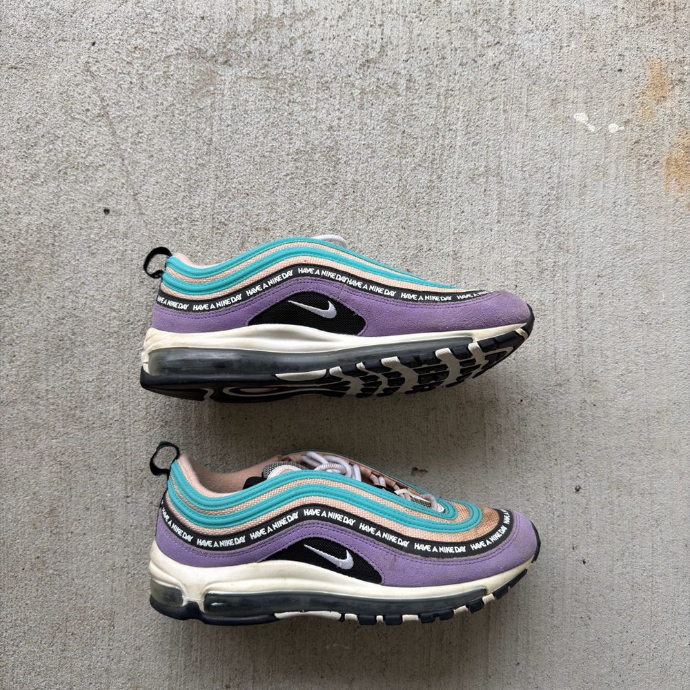 Nike size 9.5 ‘Have a Nike Day’